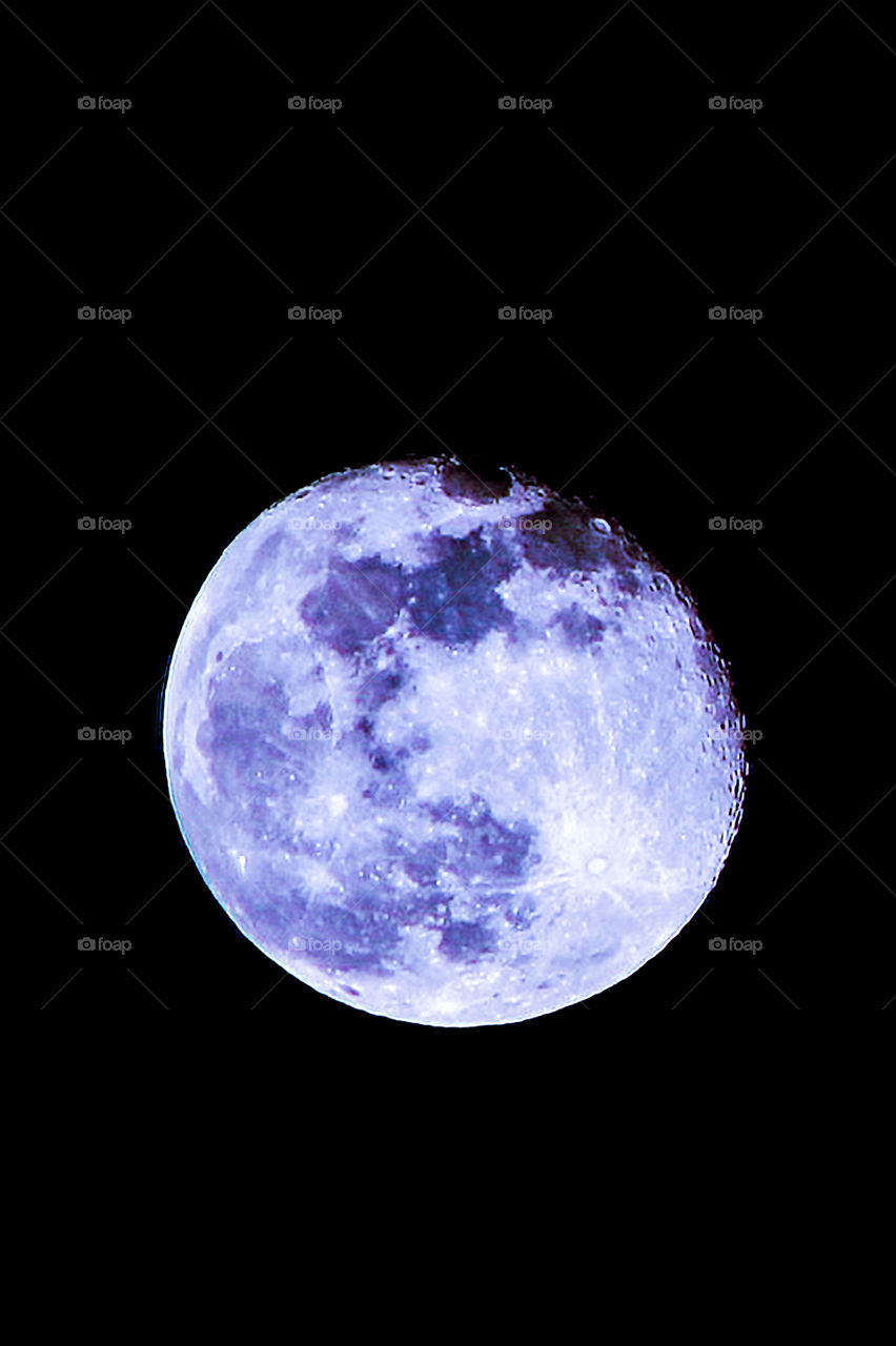 Once in a blue moon?? This colourful shot of a just past full moon is completely real except for the slightly blue hue. A real blue moon would the 2nd full moon in one calendar month. Still real & dreamy blue!💙