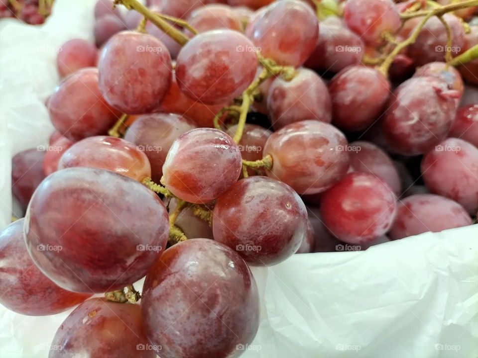 very good fresh grapes