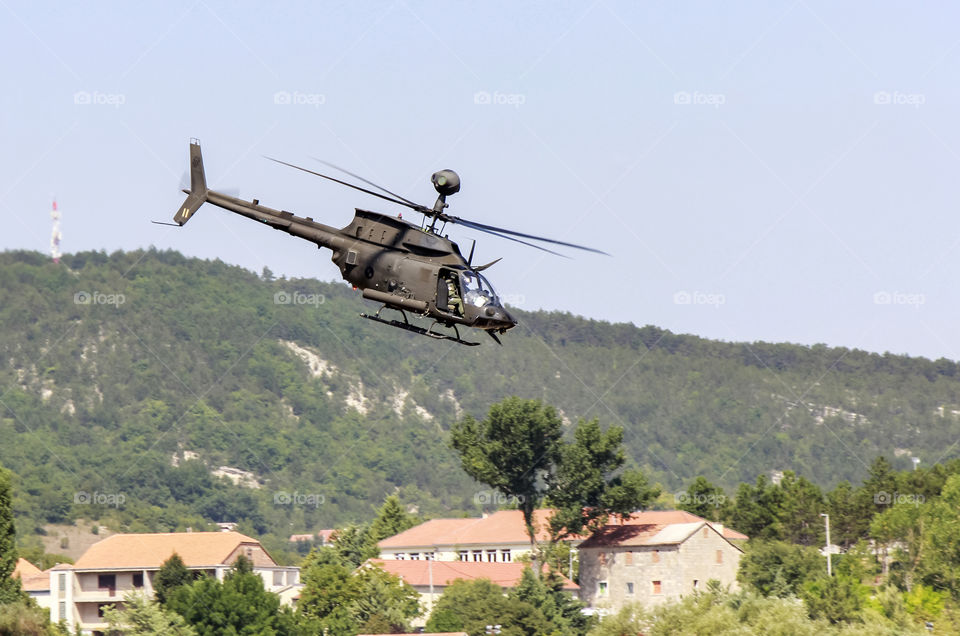 Kiowa warrior presented skills in air show