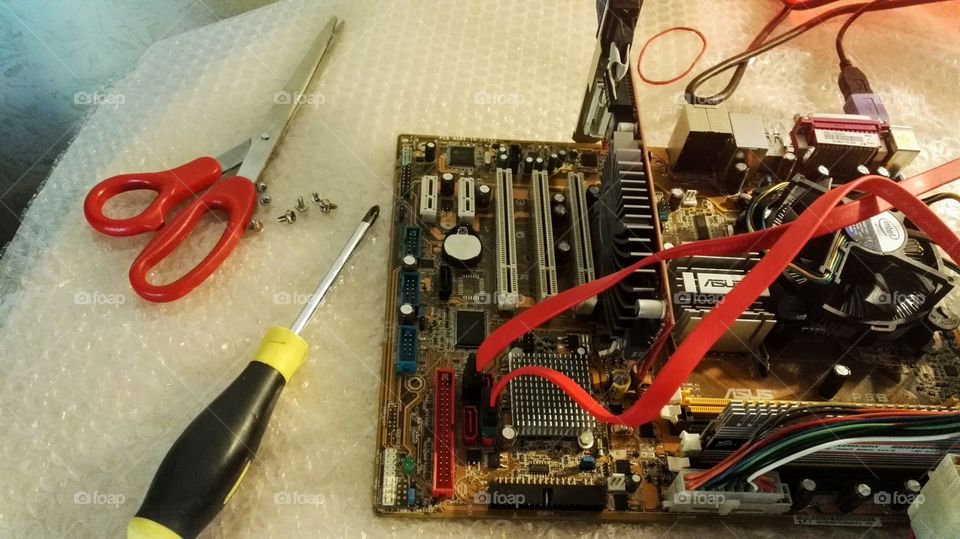 attrezzi e scheda madre