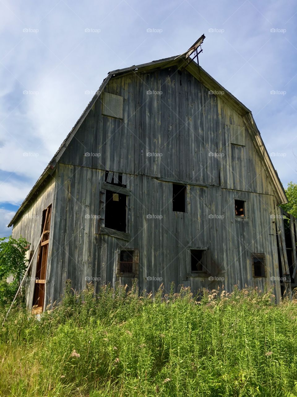 Abandoned barn