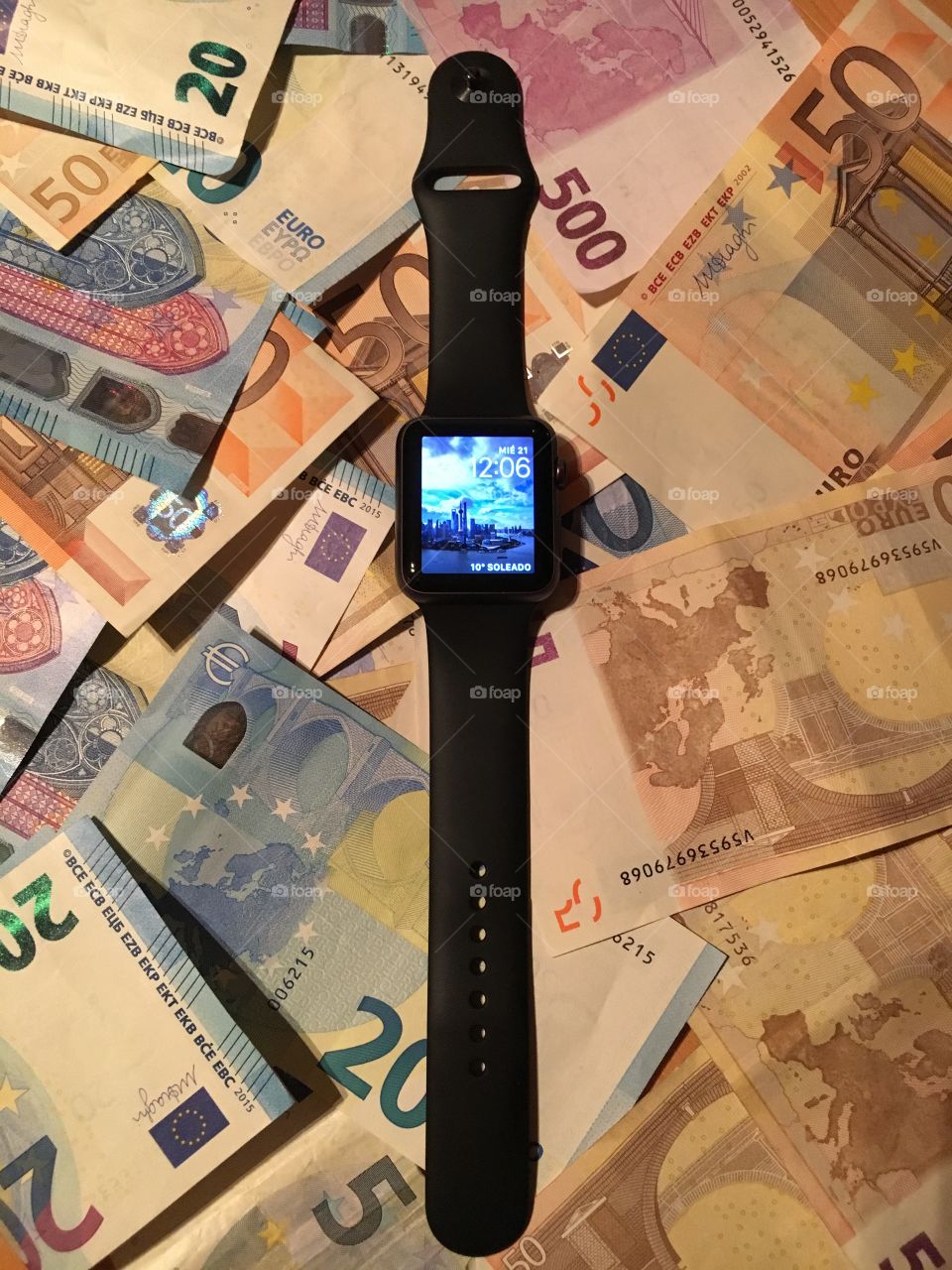 Smart Watch and money 