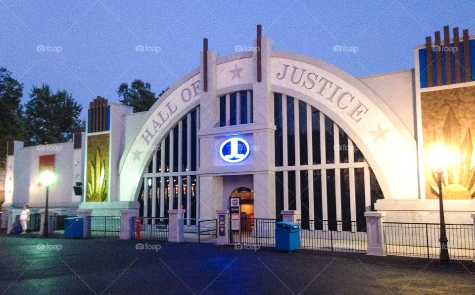 The Hall of Justice, Sixflags