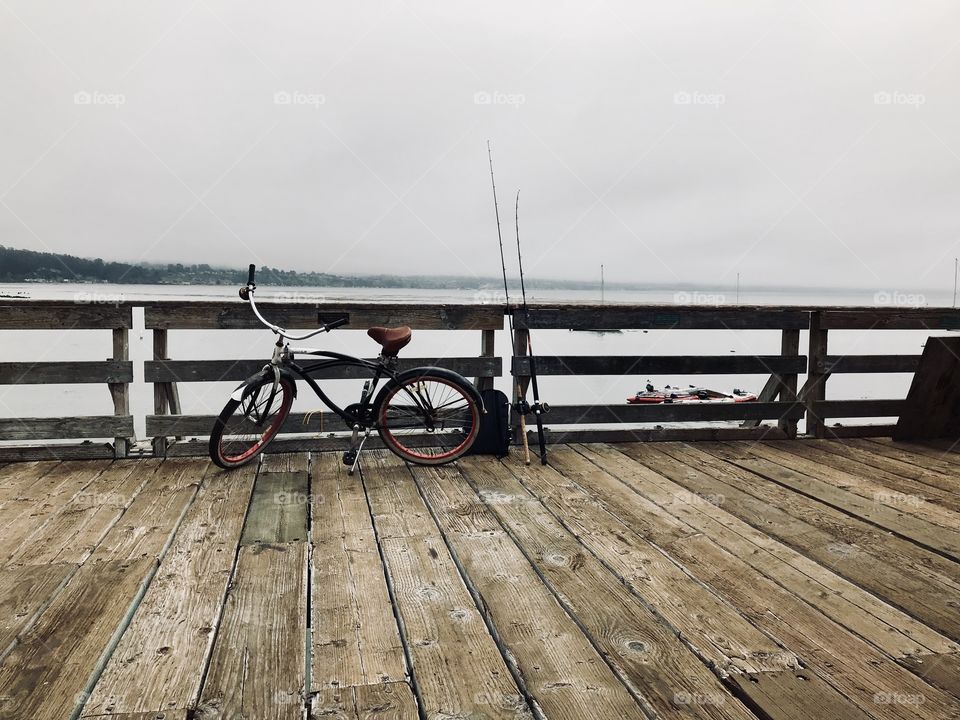 Bicycle on the wharf 