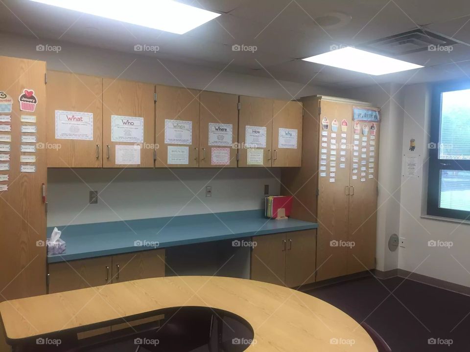 Furniture, Indoors, Room, Home, Seat