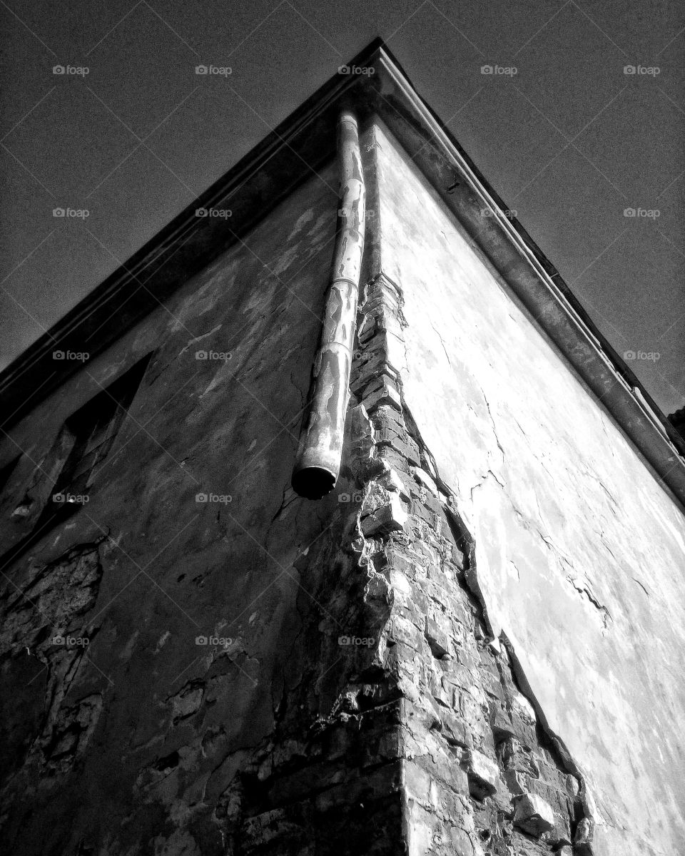 "The most colorful thing in the world is black and white, it contains all colors and at the same time excludes all."
~ Vikrmn, 10 Alone