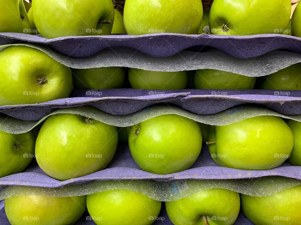 Close up photo of green apples 