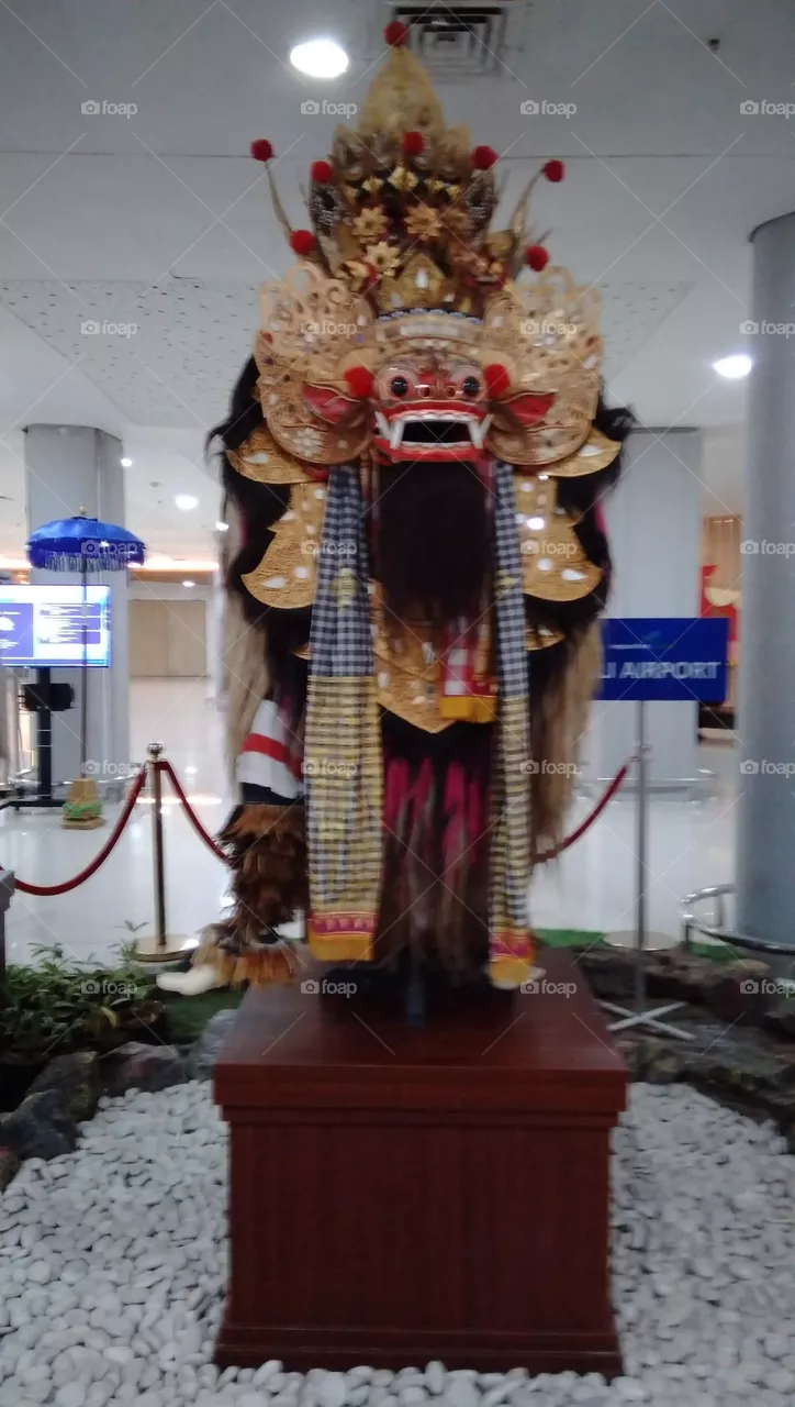 Barong Bali is one of the many varieties of Balinese performing arts. Barong is a traditional Balinese dance characterized by a mask and body costume that can be worn by one or two people to dance