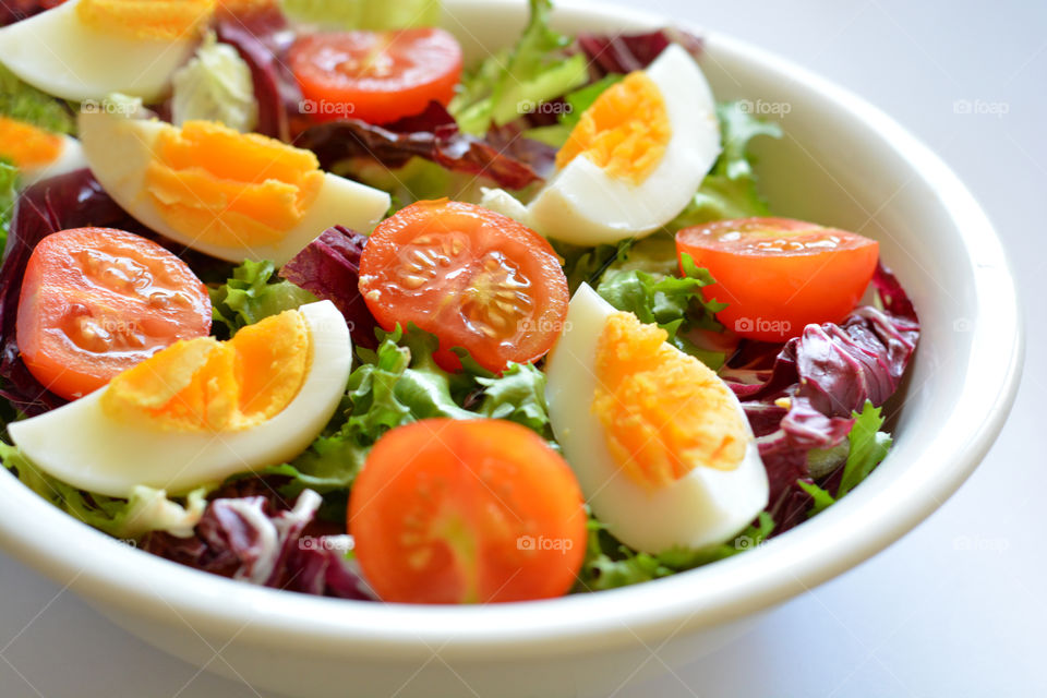 Vegetable salad with egg