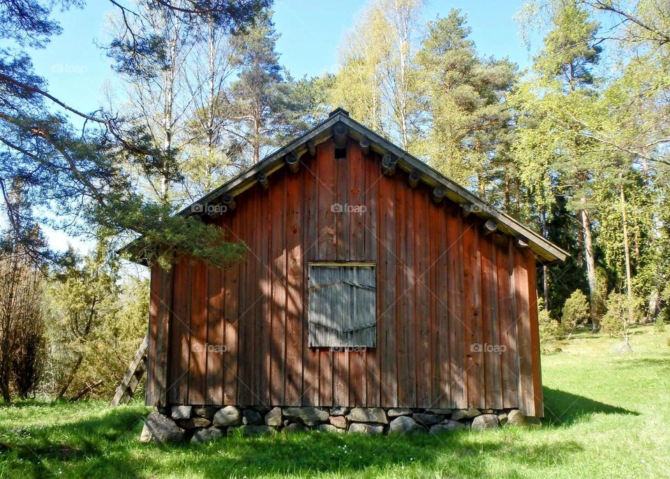 Old red barn