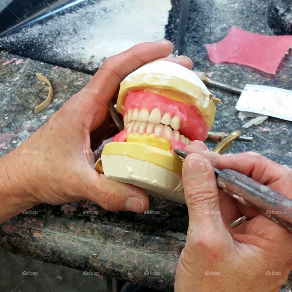 Raw dentures