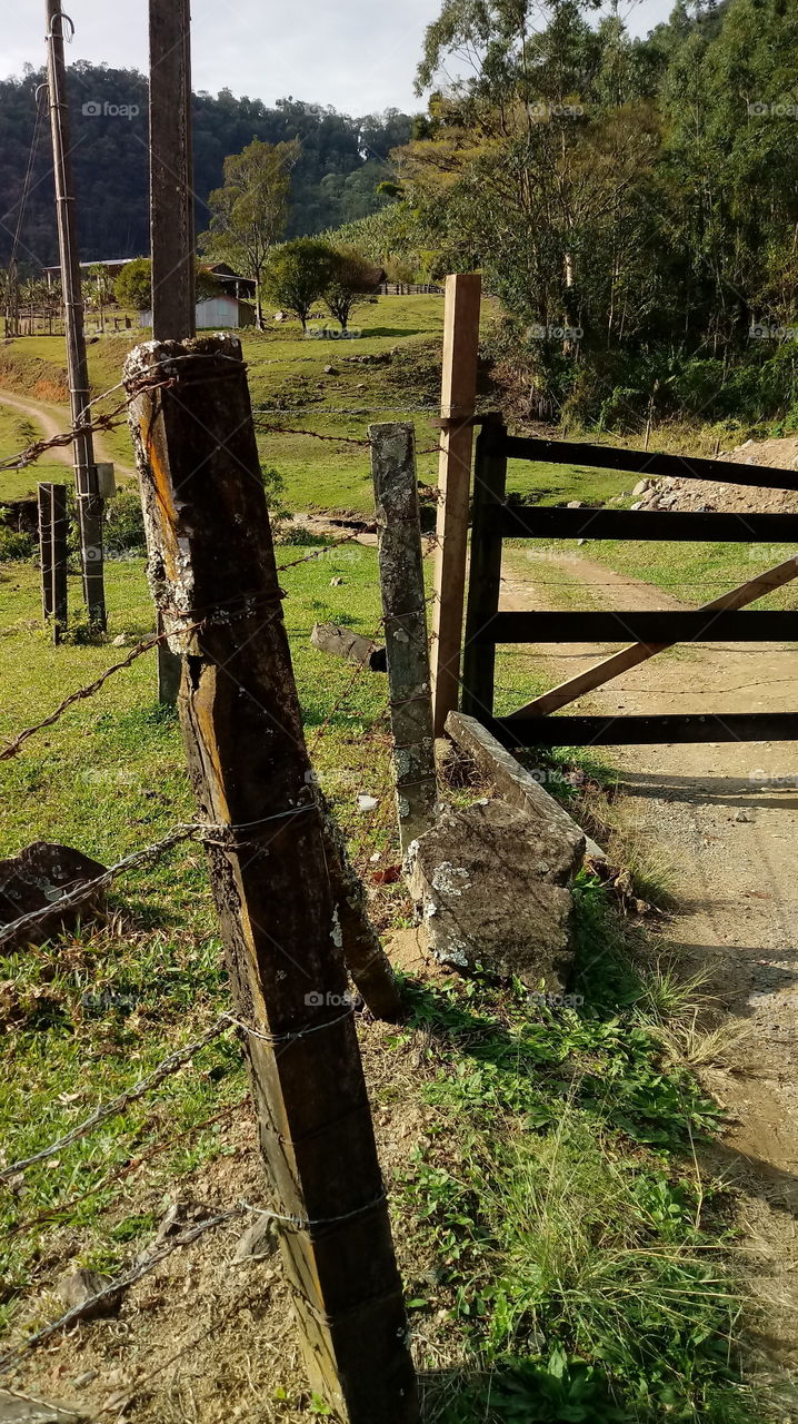 CERCA PORTÃO PEDRAS