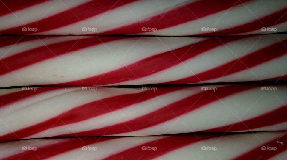 red white candy canes