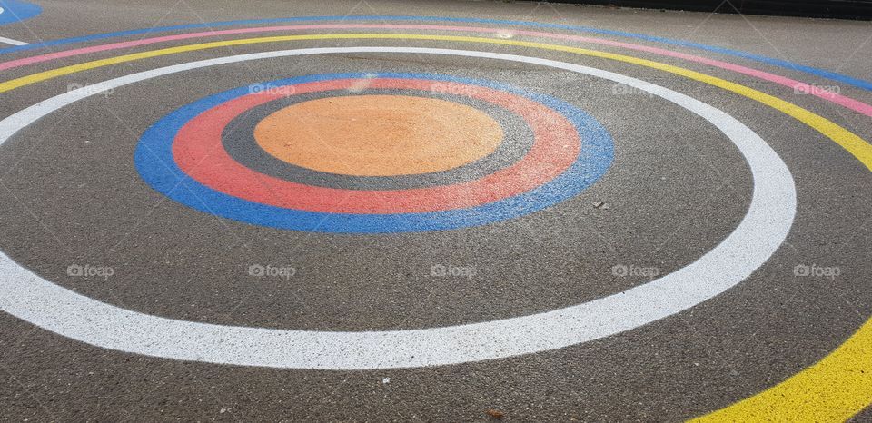 different round colored circles🌈