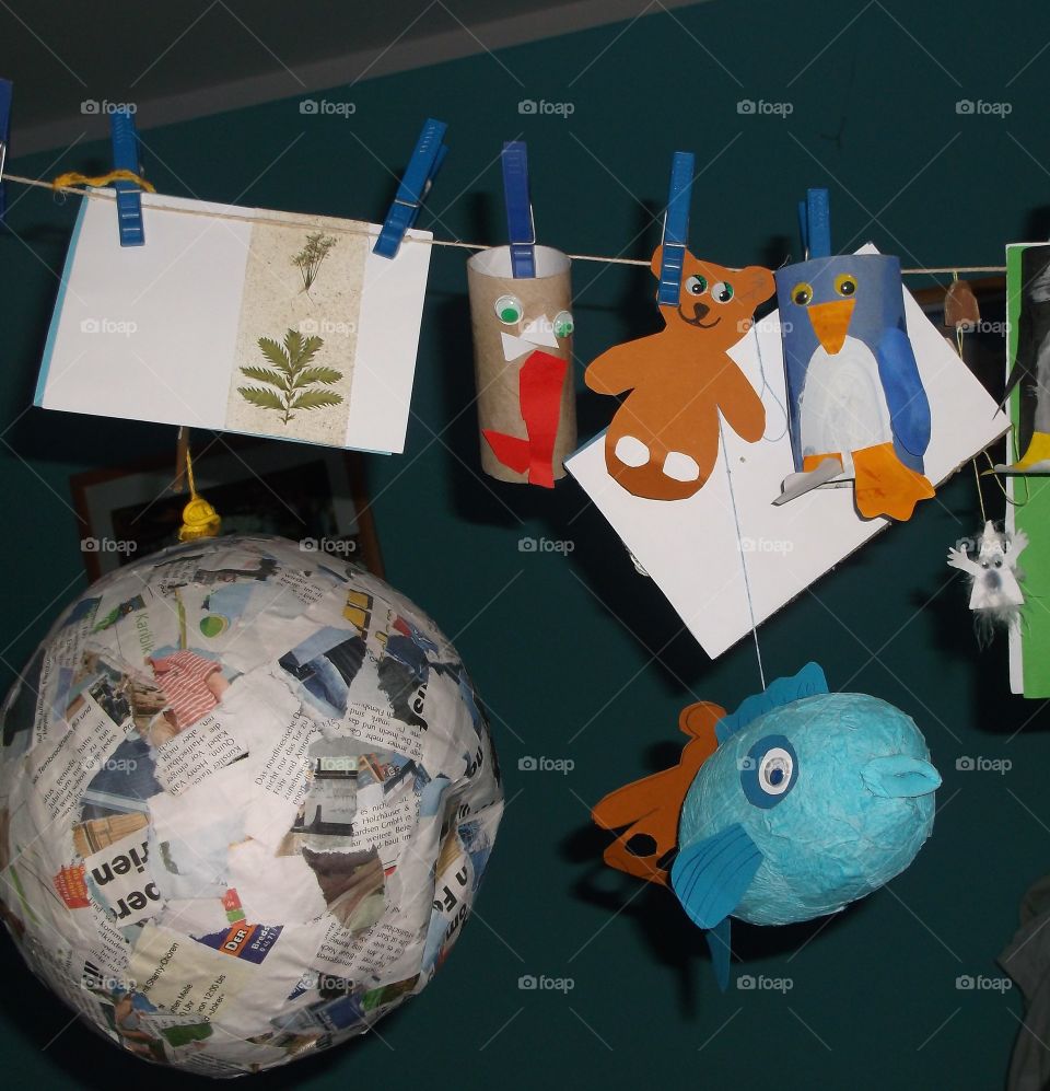 basteln fisch papier paper kleben malen leine Wäscheklammern