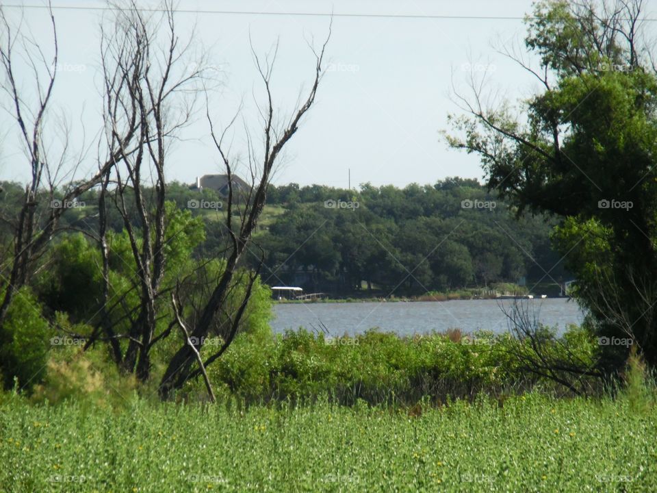Graham Texas Lake. This is another picture of the same Texas Lake that I saw while out walking 🚶 🏃 🔥 💨