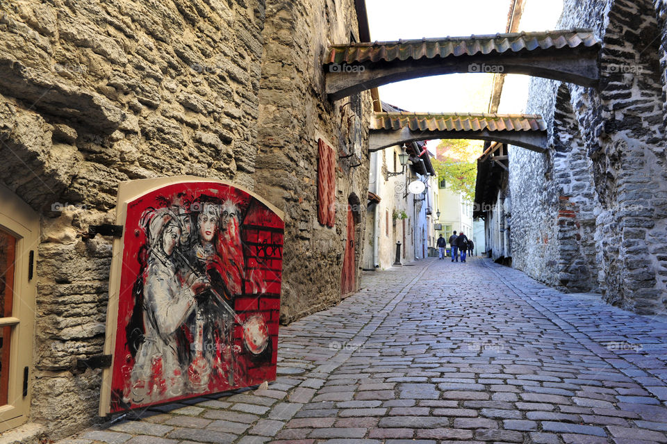 passage in old Tallinn 