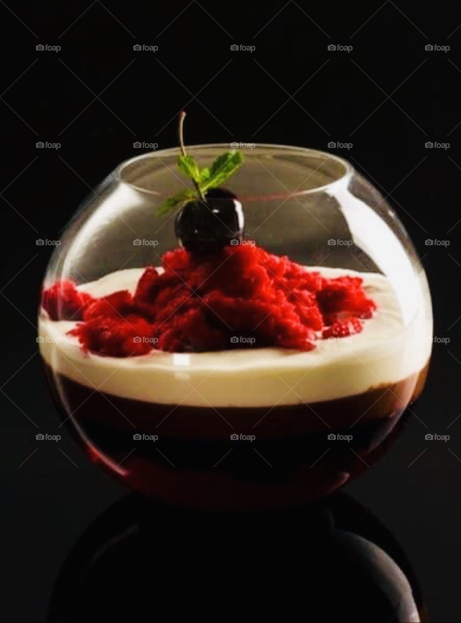 Cherry Panacota with sweeties 