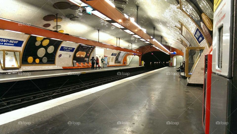 Paris underground / metro