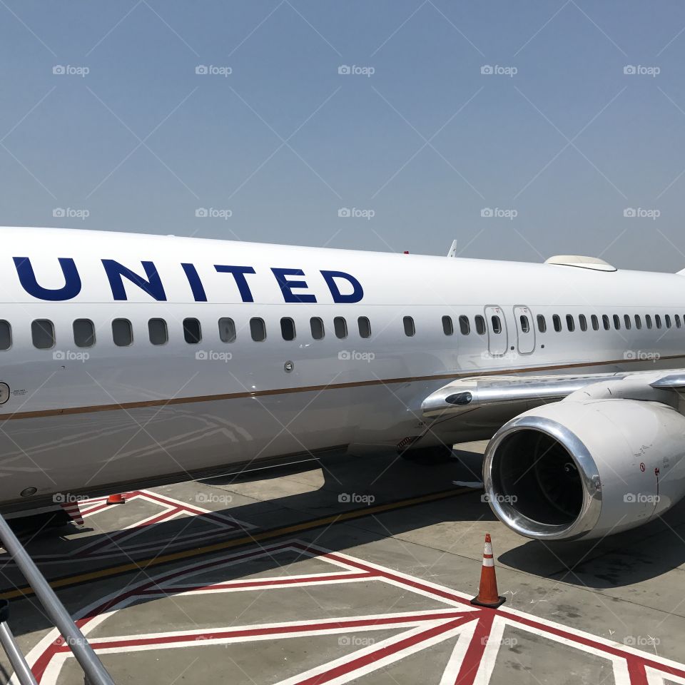 United Airplane 