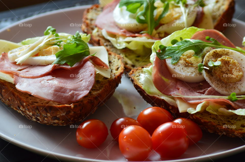 Close-up of fresh sandwich in plate