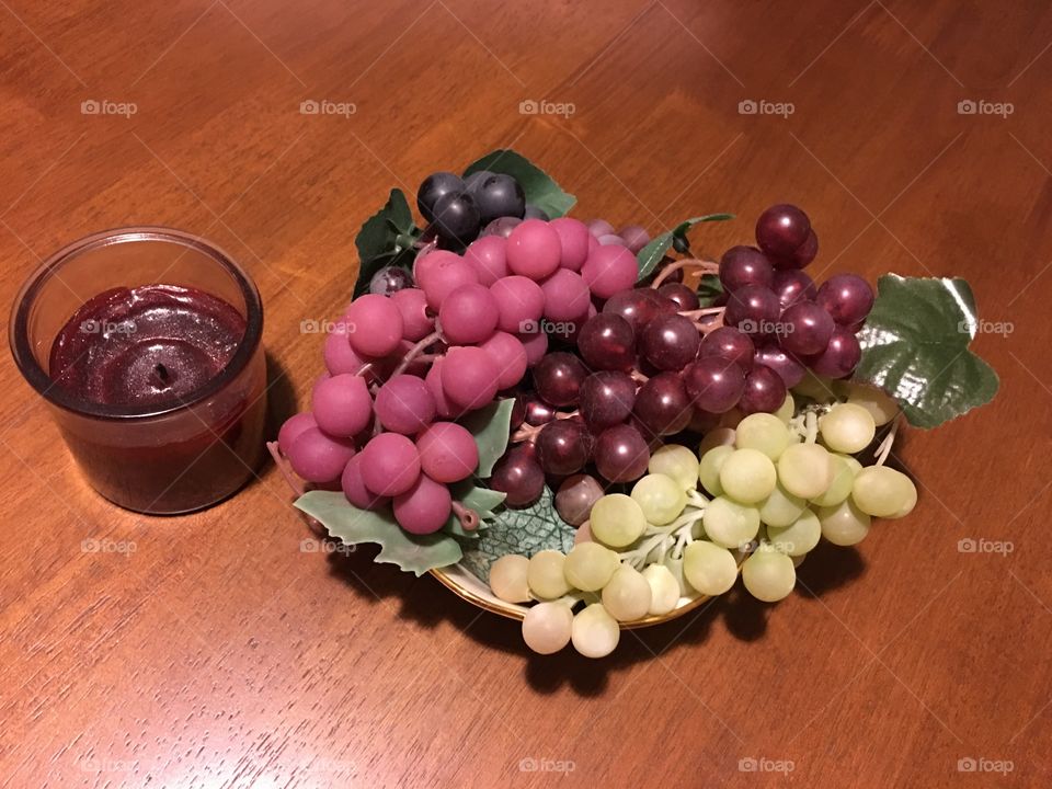 Centerpiece Candle Grapes