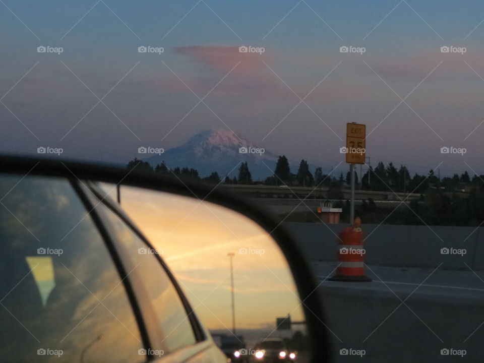 Mount Rainier seen from a car.