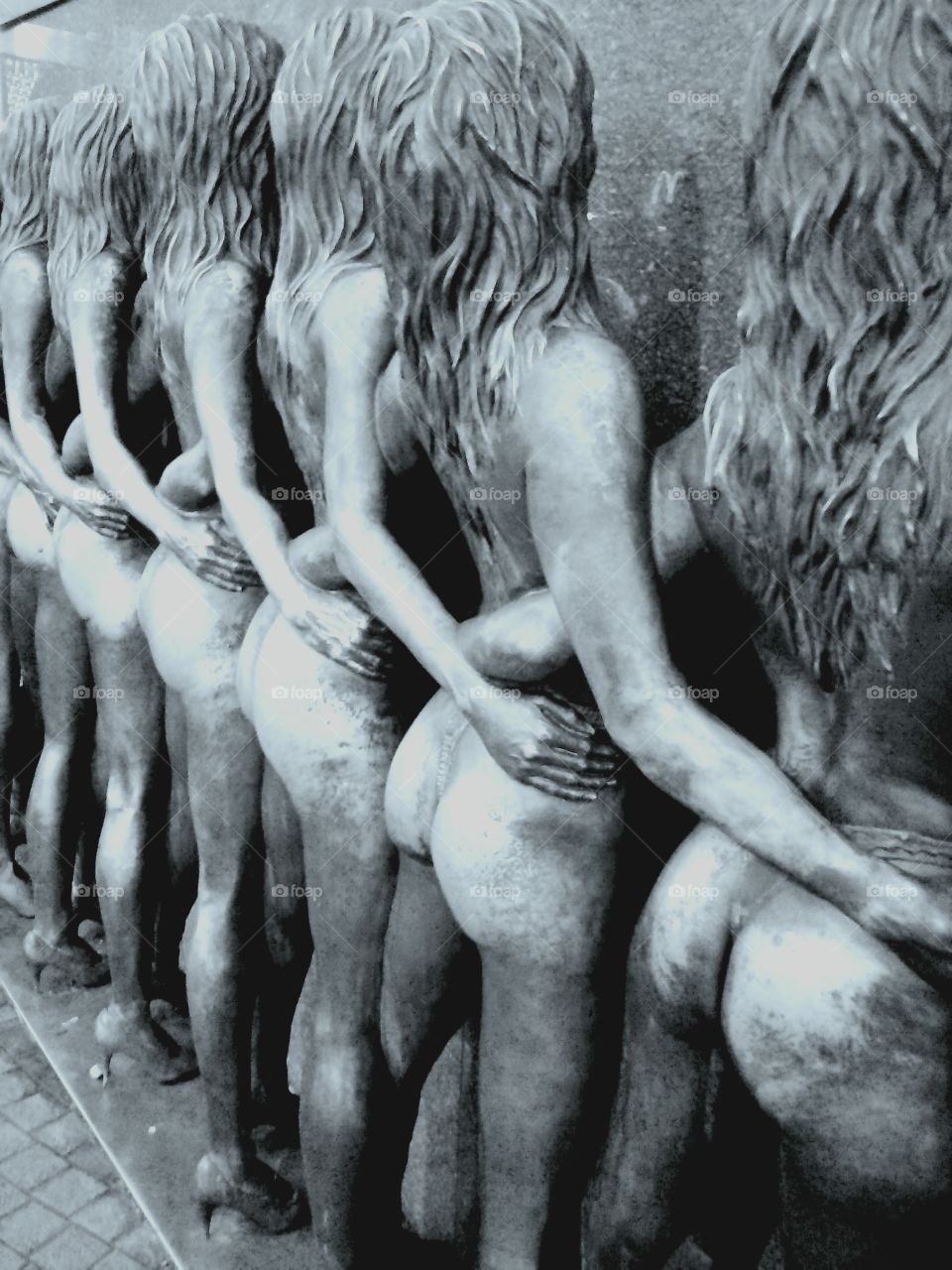 vegas dancing girls b&w