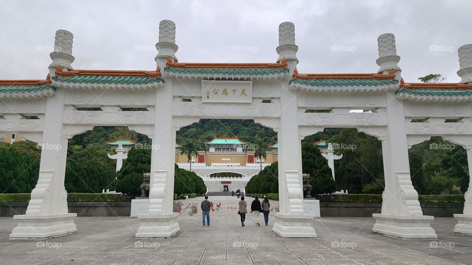 The National Palace Museum (aka NPM) in Taiwan has one of the largest collections of Chinese artifacts in the world,
Originally the National Palace Museum was established in 1925 when the Republic of China ruled all of Mainland China