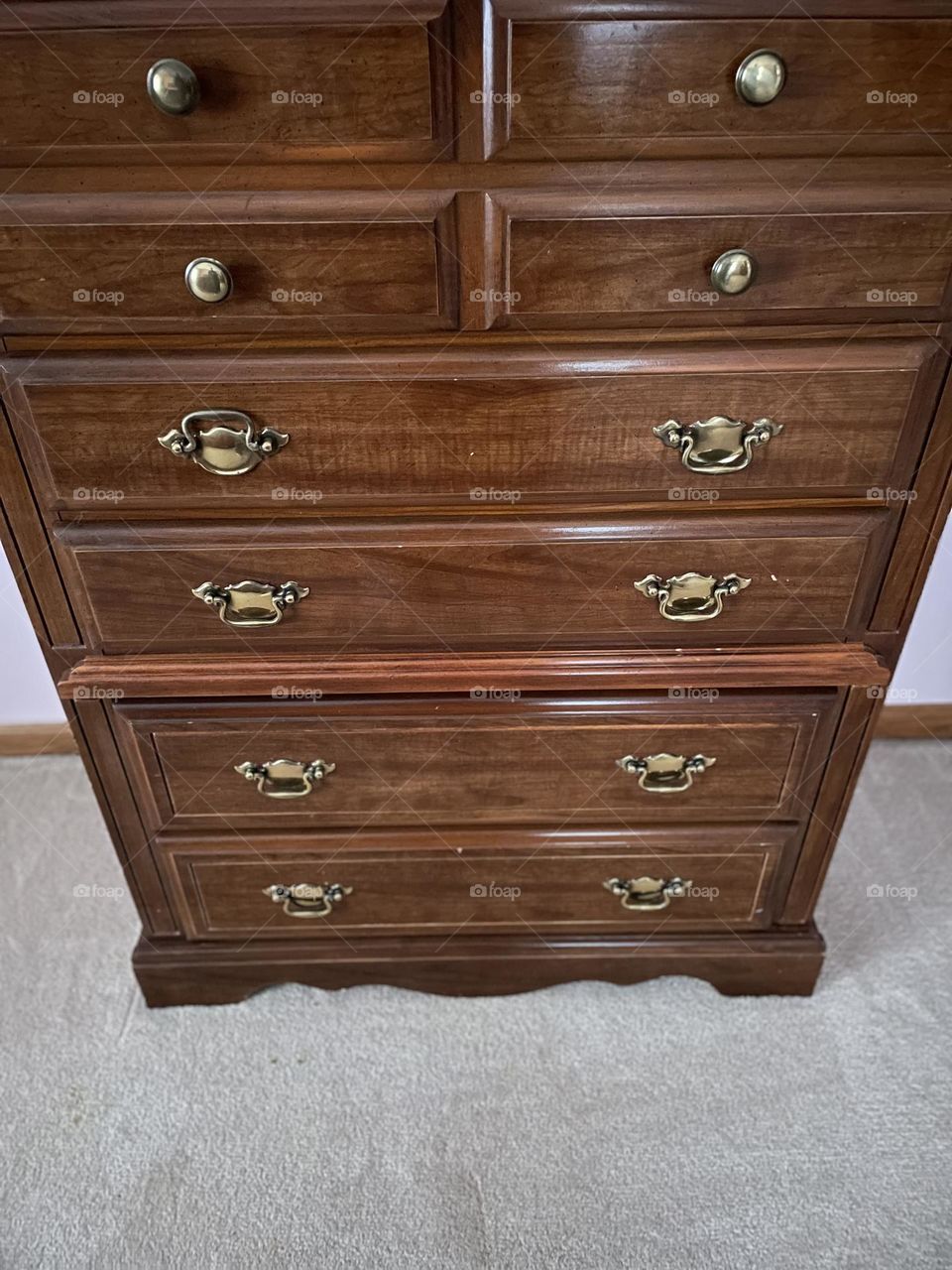 Dresser in a child hood bedroom, old fashioned dressers, wooden dressers in bedrooms 