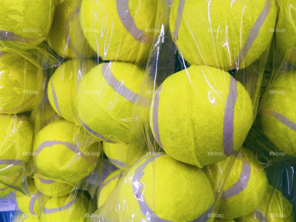 Green balls for tennis