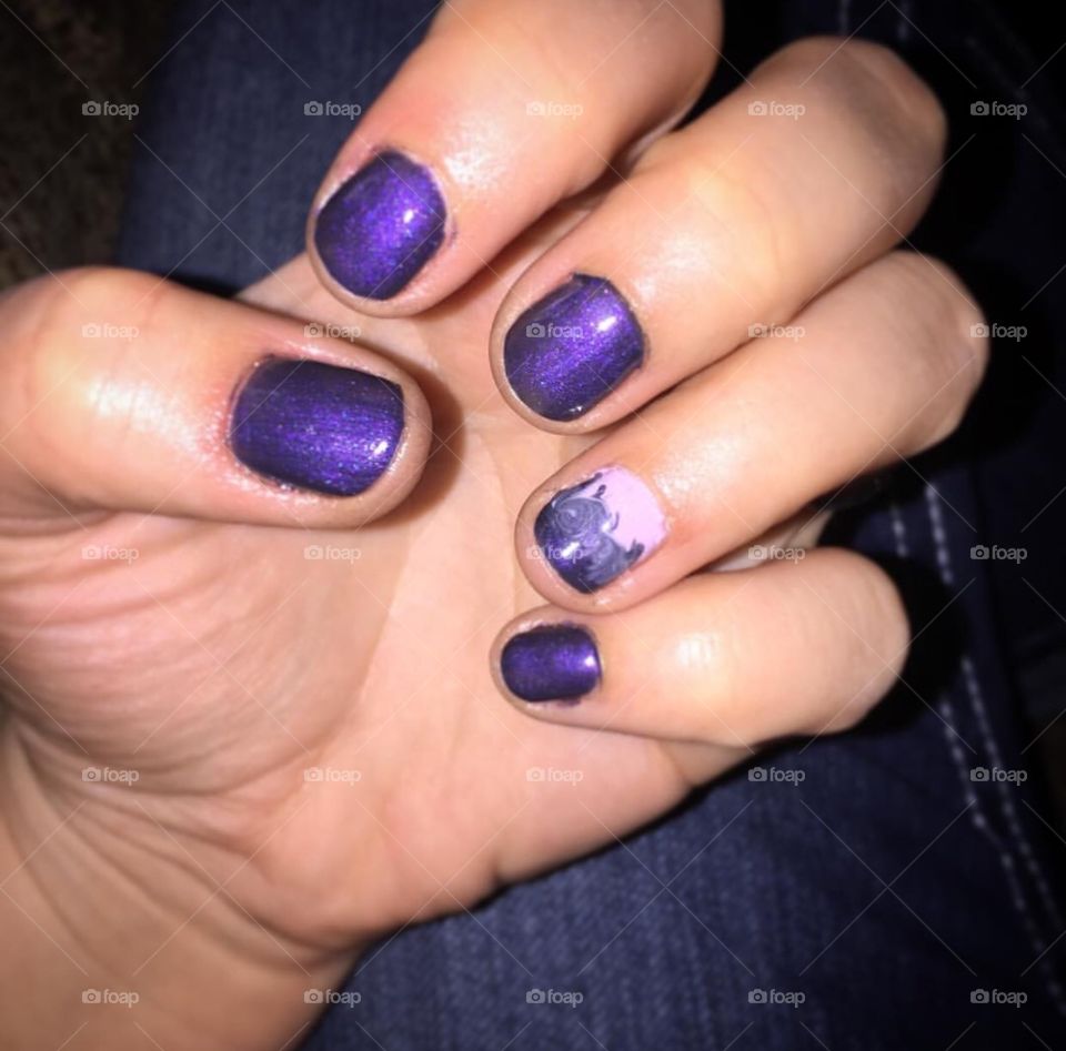 Learning new and beautiful ways to do nails