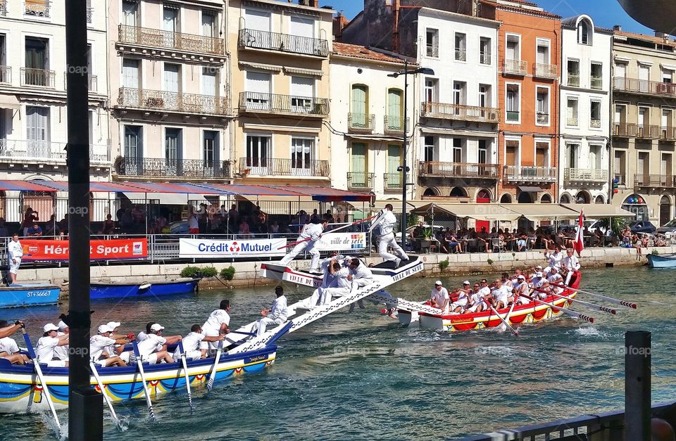 A gondol fight tradition is occuring in Sete, France