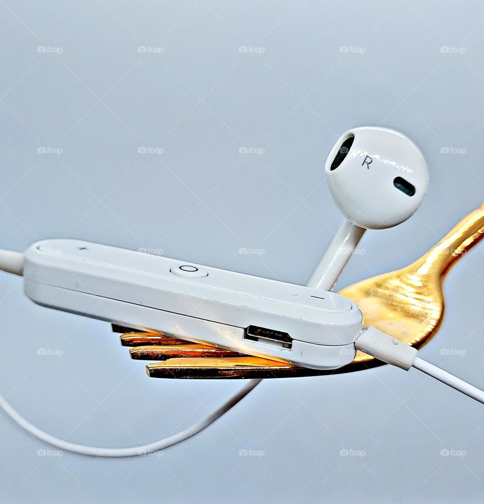 No or merry fork, golden fork music