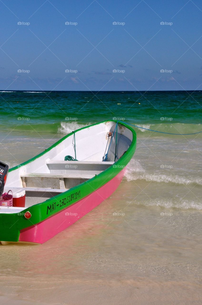 Boat in tulum
