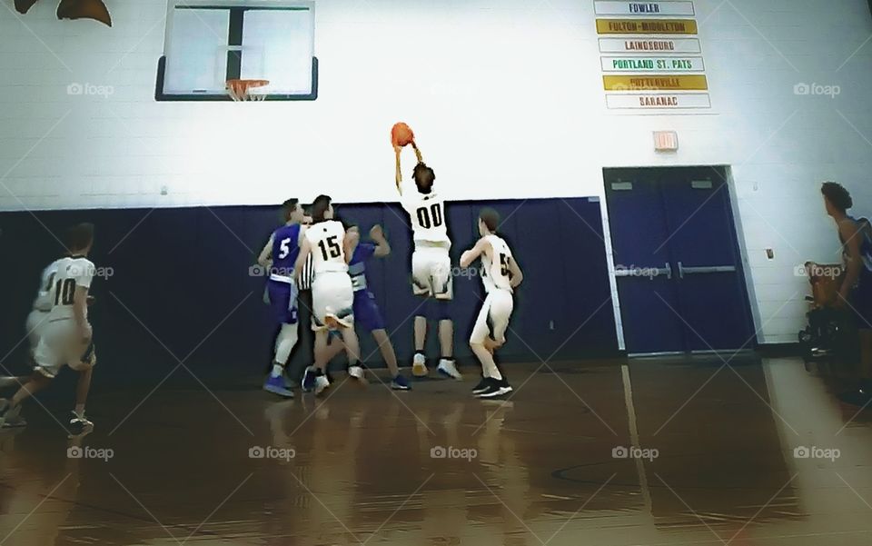 rebounding the basketball