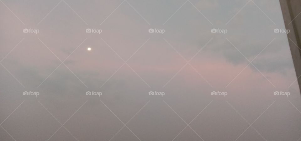 is it evening moon 🌝