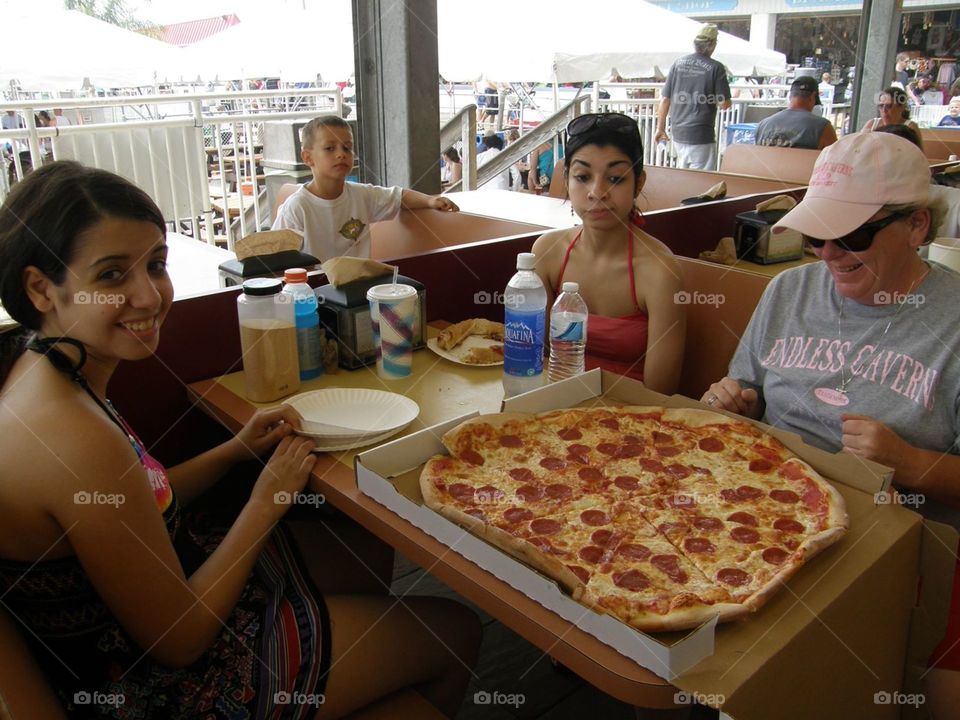 that's a big pizza pie