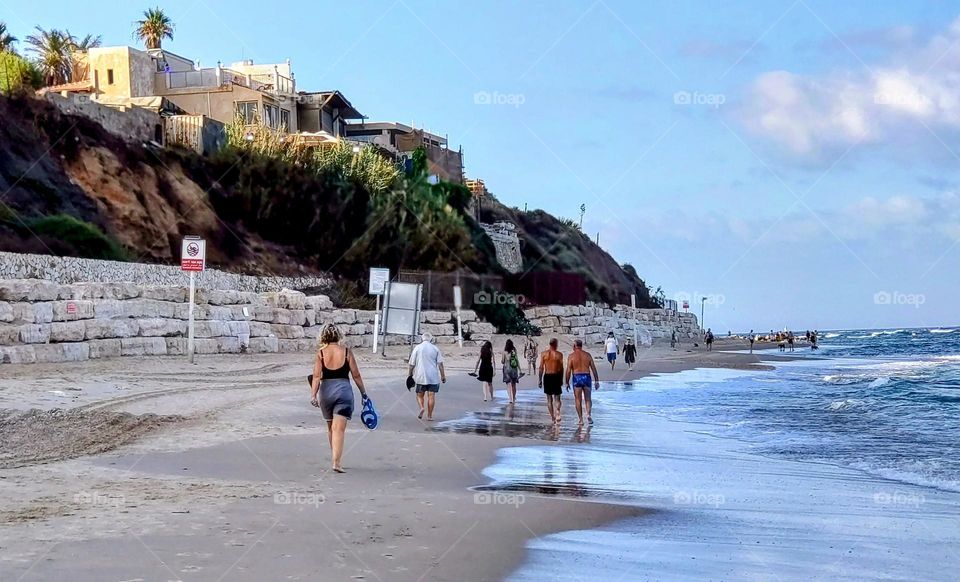 Beach time 😎 Walking ⛱️