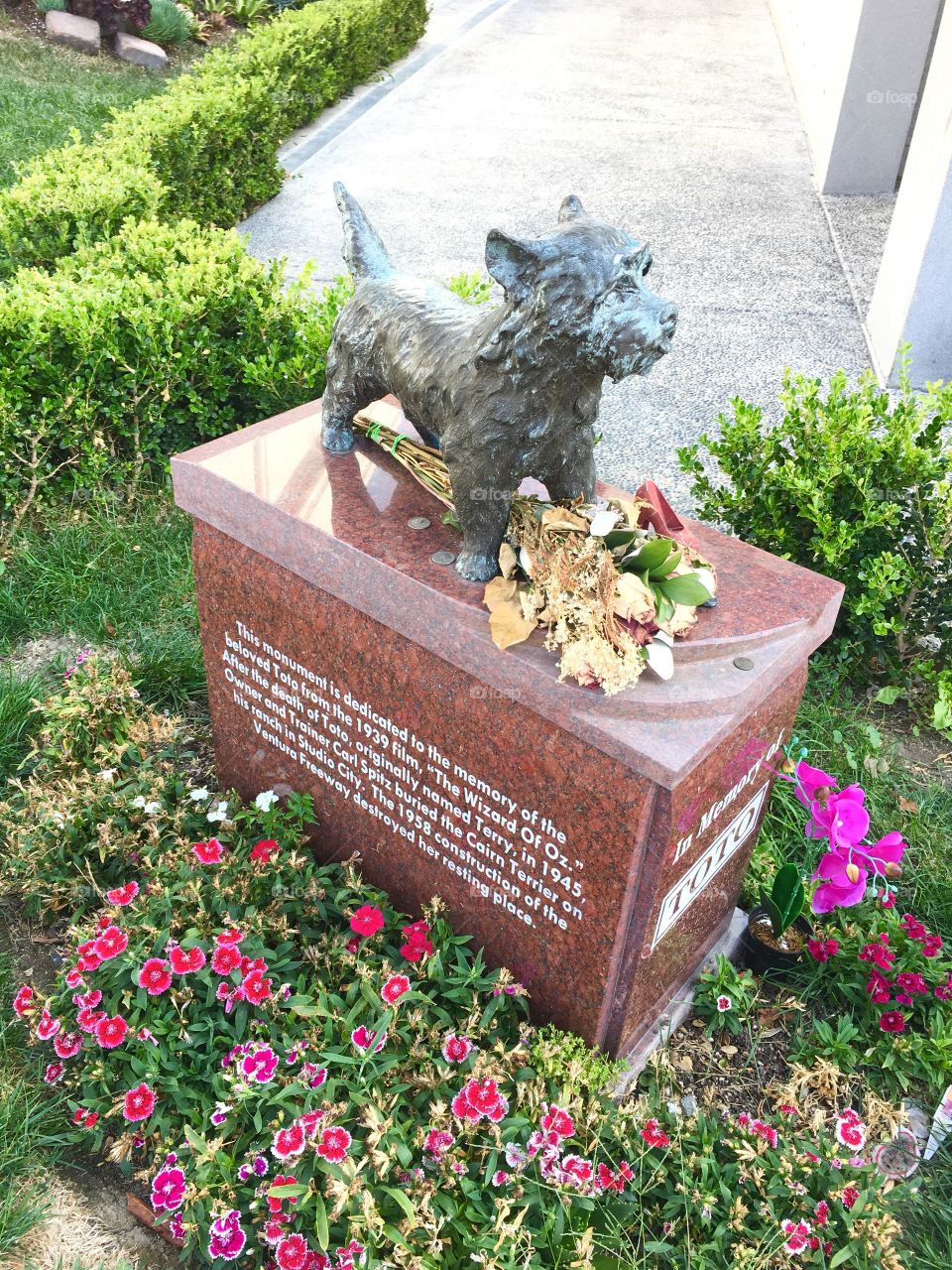 Toto monument