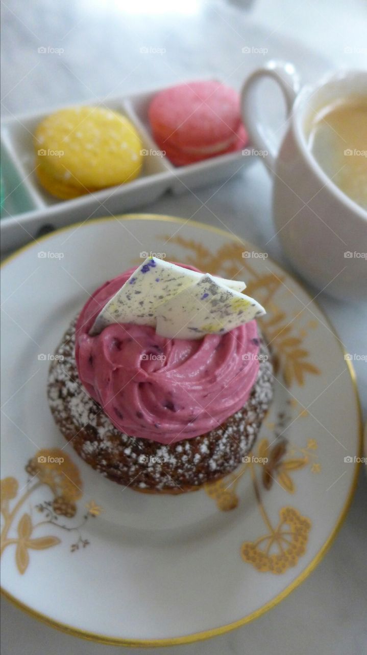 choquette and macarons and coffee