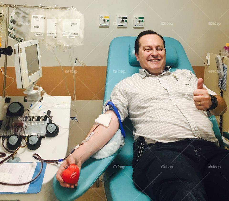 Mais uma doação voluntária de #hemoderivados. Hoje é dia de ajudar o Banco de #Sangue com #plasma e #plaquetas. 

Incentive, divulgue, faça o mesmo: #DoeSANGUE!

A vida agradece! ❤️

https://professorrafaelporcari.com/2017/09/12/dia-de-colaborar-doe-plasma/

#voluntariado #solidariedade #DoaçãoDeSangue @hosp_einstein 