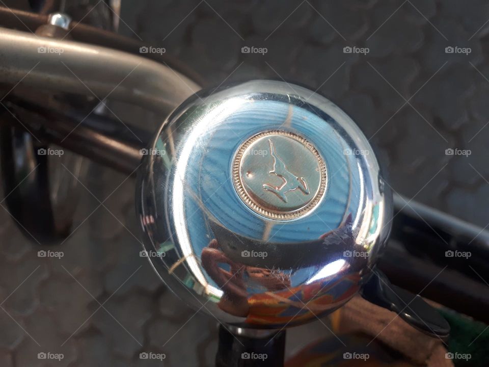 Classic and unique ontel bicycle bell design