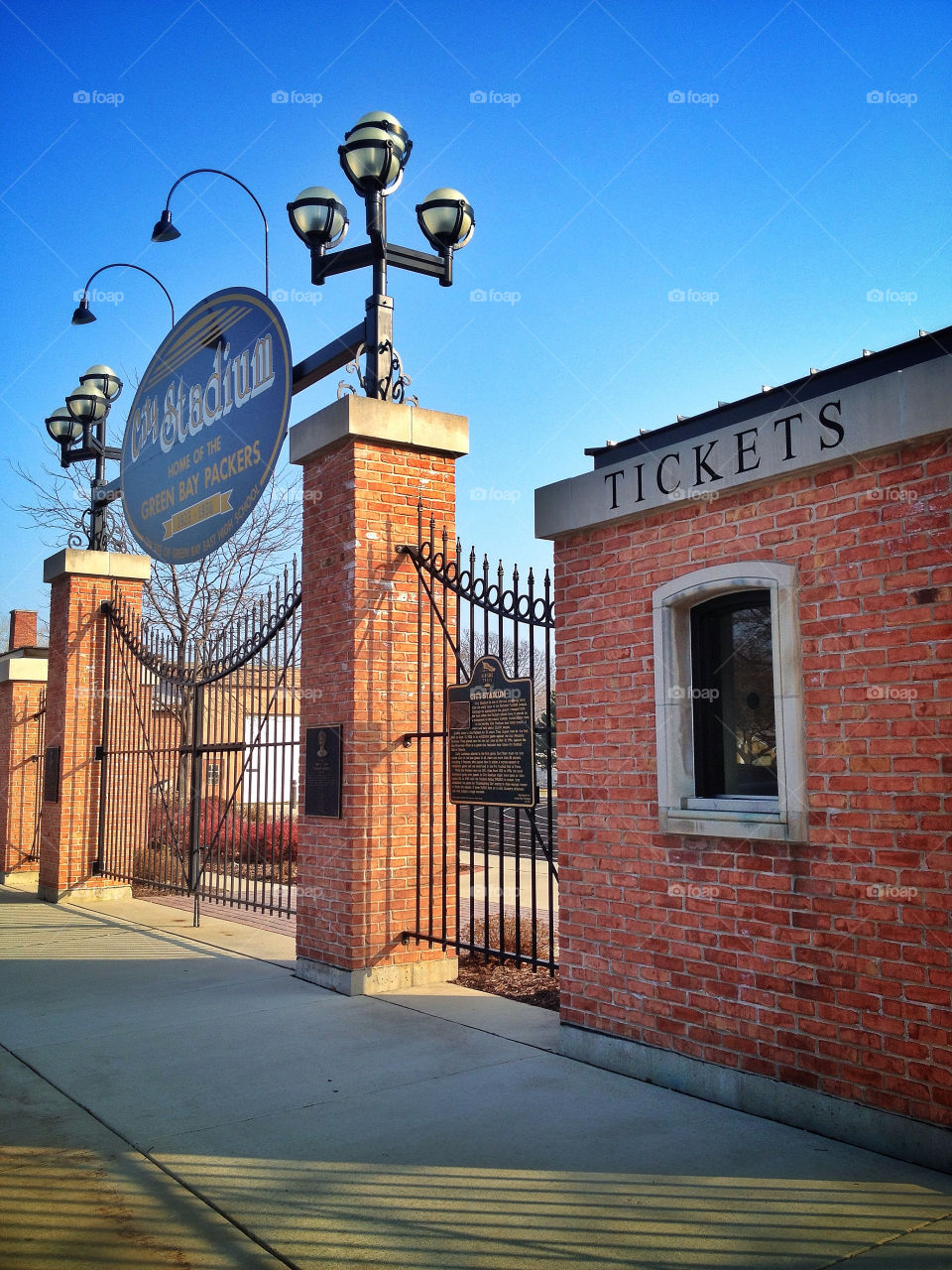 sport sky field fence by somebeach