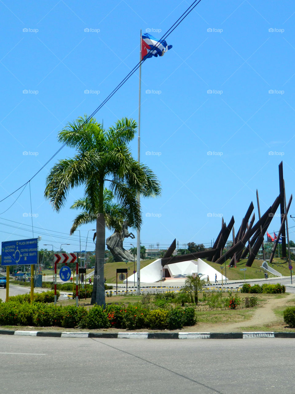 Center of downtown Santiago de Cuba!
Monument of Antonio Maseo , a Cuban liberator, Santiago de Cuba!