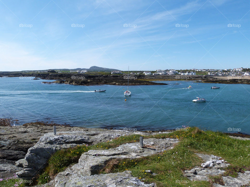 boats sea bay coast by samspeed87