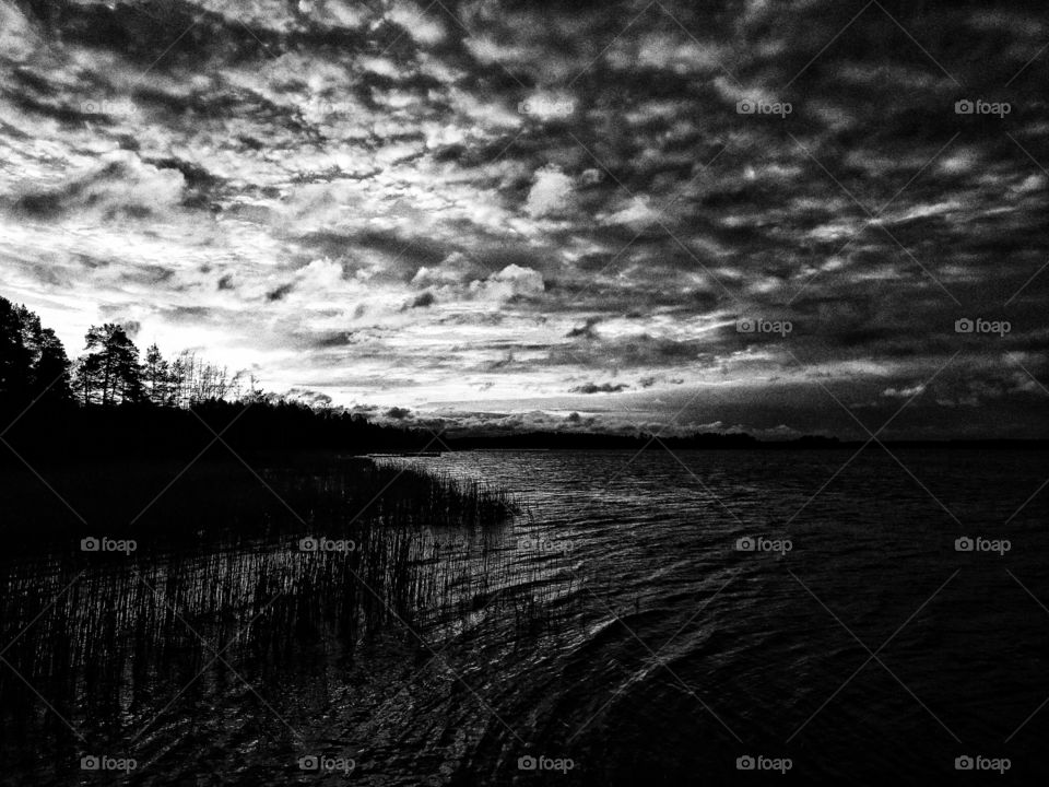 A Regular Winter Sunset In Espoo - B&W Version

Captured with Sony Xperia Z3 and processed by Google's Snapseed.