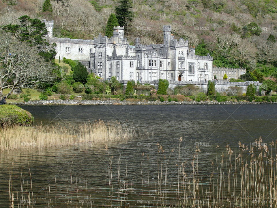 "Kylemore Abbey". "Kylemore Abbey"