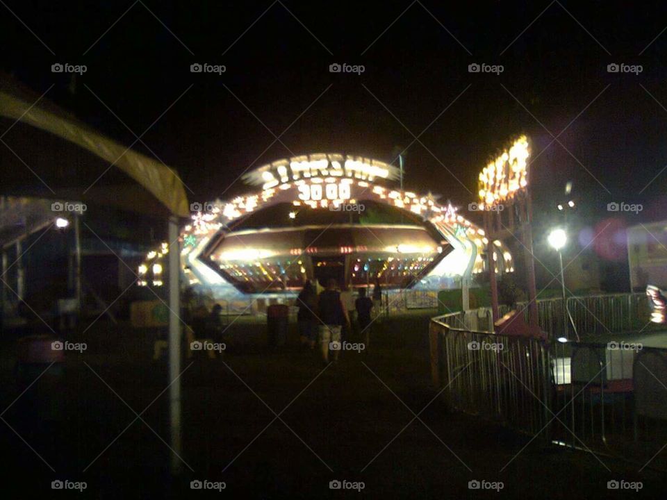 Space ship amusement ride fair