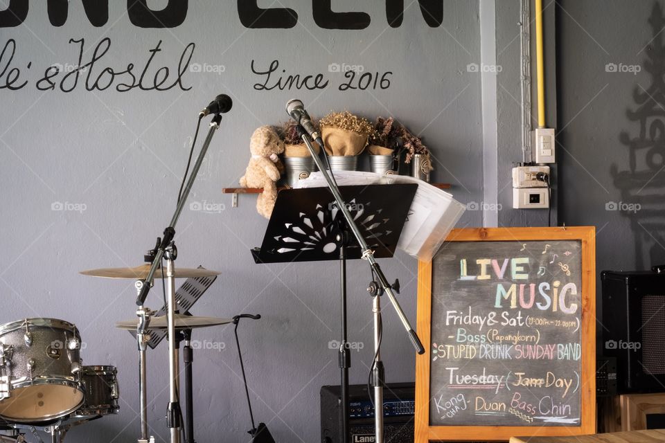 Take a rest with easy music band